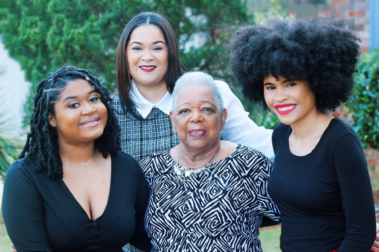 A Grandparents’ Guide to Periods: Supporting Your Granddaughter with Love and Wisdom